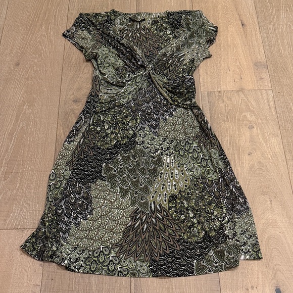 connected apparel Dresses & Skirts - Connected Apparel Green and Black Mini Dress